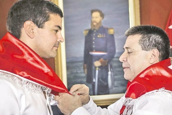 Destrozan a Peña en redes tras agradecimiento a ANR por ley de Superintendencia - Radio Imperio 106.7 FM
