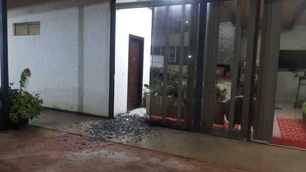 Roban G. 7 millones y camioneta de una vivienda - La Clave