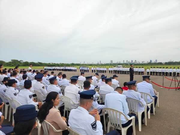 Fuerza Aérea rinde homenaje a la Virgen de Loreto