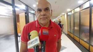 “Bachi” asegura que es “estresante” ser líder de la bancada oficialista