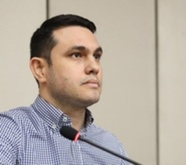Rivas no dice ni su materia favorita y pide tiempo para responder - Paraguay.com