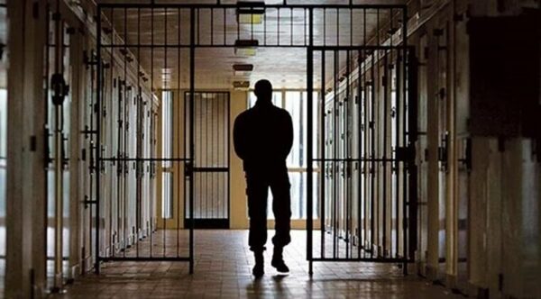 Ministerio de Justicia solicita test de VIH en un concurso laboral