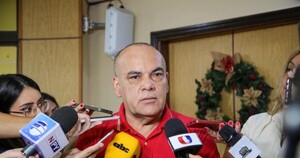 Bachi deja el liderazgo de Honor Colorado y Santi busca un sucesor que garantice la mayoría en el Senado