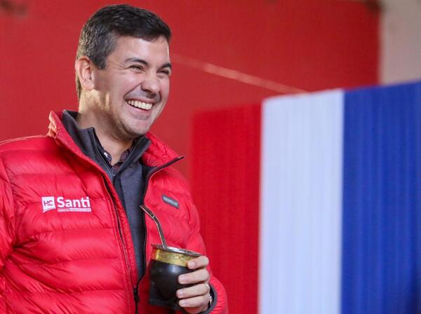 Peña: «Los que llegan a los cargos llegan gracias al Partido Colorado»