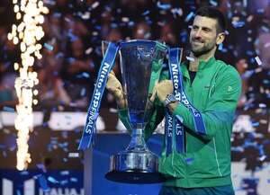 Djokovic y Sabalenka, nombrados campeones del mundo de la ITF en 2023 - Tenis - ABC Color