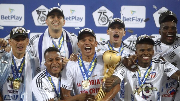 Junior vence por penales al Medellín y gana la liga colombiana