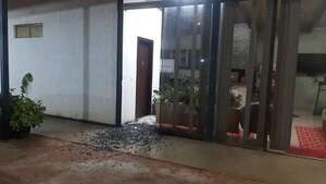 Hurtan camioneta y G. 7 millones de una vivienda - ABC en el Este - ABC Color