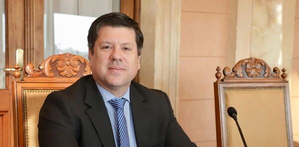 Paraguay espera que la econom铆a argentina mejore, pero pide cautela - Revista PLUS