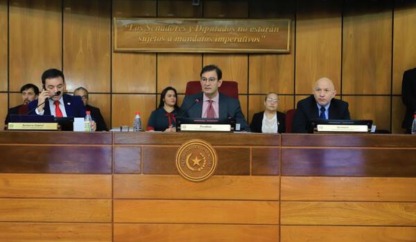 Conflicto de intereses, penas a corruptos y pequeñas hidroeléctricas también estuvieron en la agenda legislativa de esta semana - MarketData