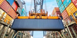 Argentina agiliza el acceso a divisas para el pago de importaciones - Revista PLUS