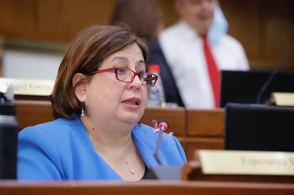 El Gobierno de Peña demostró un rostro “antidemocrático y abusivo”, según Esperanza Martínez