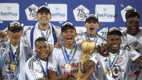 Junior vence por penales al Medellín y gana la liga colombiana