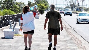 Ante la ola de calor, con más de 40 grados, instan a extremar cuidados