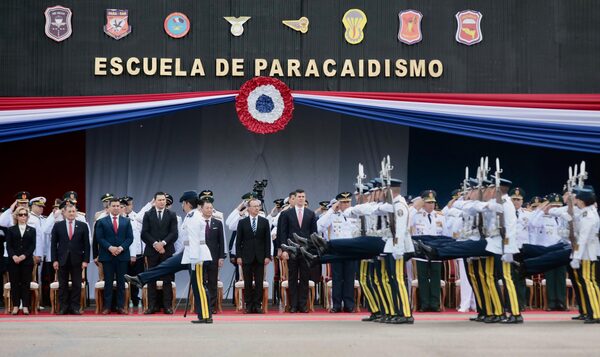 Día a la Fuerza Aérea Paraguaya y a su Santa Patrona, la Virgen de Loreto - .::Agencia IP::.