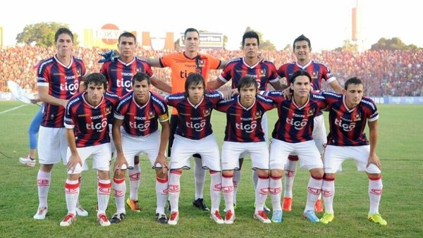 Versus / El campeón invicto que pide volver: “Soy hincha de Cerro Porteño”