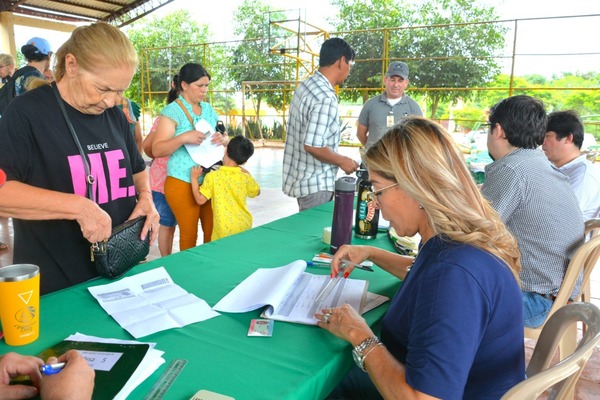 Familias reasentadas por Yacyretá asistencia alimentaria de fin de año - .::Agencia IP::.