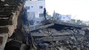 Al menos 63 personas muertas en bombardeos israelíes en Gaza, según fuentes palestinas