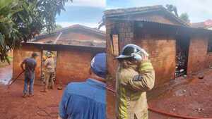 Incendio en vivienda de la Colonia Kressburgo deja daños significativos