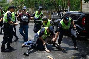 Fiscalía abre causa tras manifestaciones: “Fue un ataque criminal y la Policía se vio obligada a reaccionar” - Policiales - ABC Color