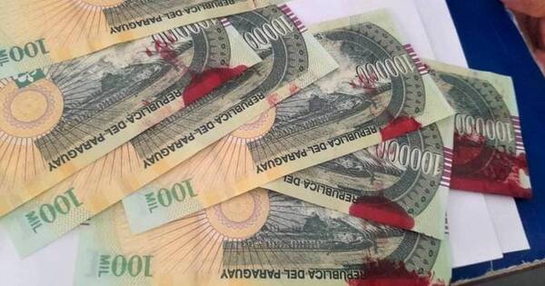 La Nación / Investigan si cajero activó el entintado de billetes por error