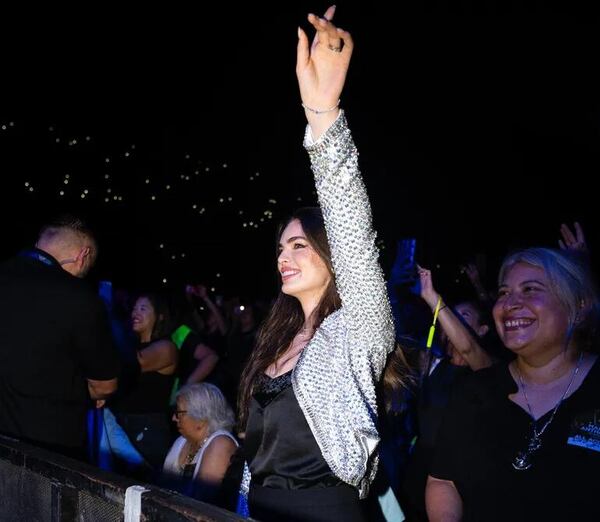 ¡Mirá a Nadia Ferreira disfrutando en primerísima fila el show de Marc Anthony en Buenos Aires! - Gente - ABC Color