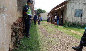 La policía indaga supuesto feminicidio de una docente y busca a su pareja en PJC