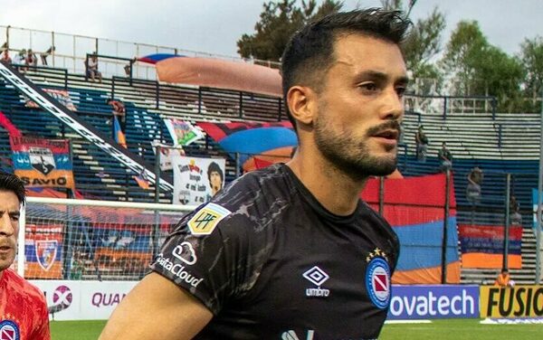 Versus / Cerro Porteño acordó la llegada de un golero argentino