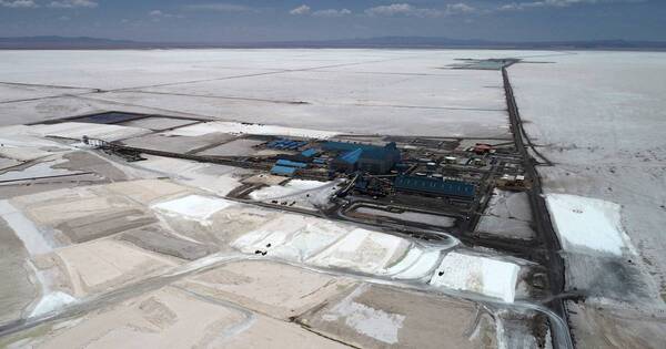 La Nación / Inaugura su primera planta industrial de litio