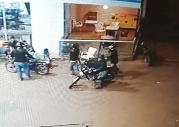Video: matan a guardia de seguridad durante asalto a estación de servicios en CDE - ABC en el Este - ABC Color