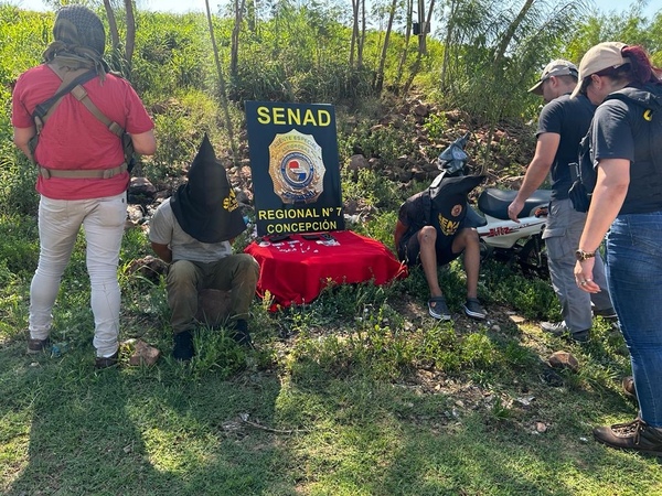 SENAD detiene a dos jóvenes e incauta varias dosis de cocaína
