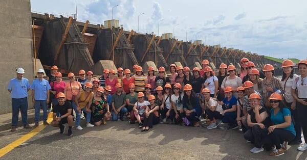 DELEGACIONES DE ESTUDIANTES Y DOCENTES VISITAN YACYRETÁ. - Itapúa Noticias