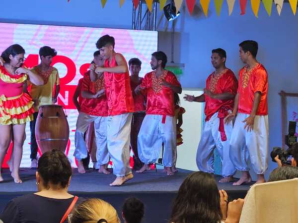 Habilitan Feria Artesanal en el Puerto | RADIO NACIONAL
