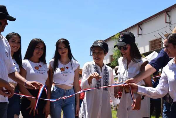 En apertura de Expo Frutas piden precios justos y que se consuma lo que se produce en la zona - Nacionales - ABC Color