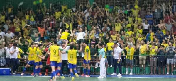 CARMEN DEL PNÁ. Y TROCHE DEFINIRÁN EL TÍTULO DE CAMPEÓN C15 DE FÚTBOL DE SALÓN - Itapúa Noticias