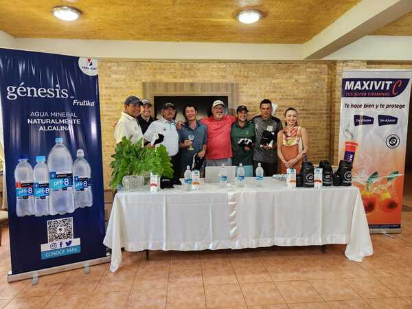 Grata jornada golfística en Arroyos y homenaje a Sofía García - La Tribuna