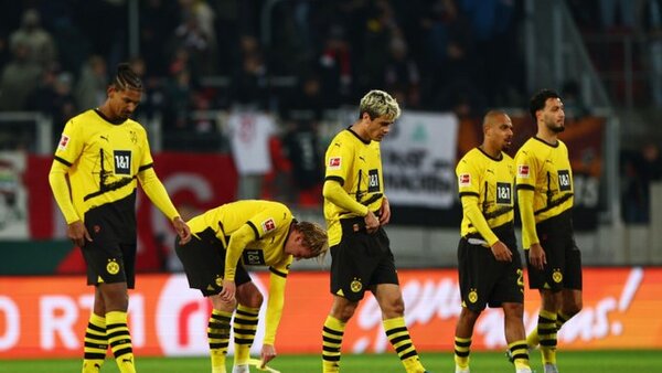 El Dortmund comienza a despedirse del título