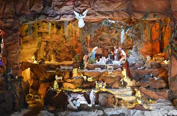 Pesebre Caló, un Belén que une generaciones - ABC Revista - ABC Color
