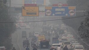 Pakistán experimenta por primera vez con lluvia artificial para combatir la contaminación
