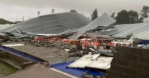  Tragedia en Bahía Blanca: Fuerte temporal derrumba pabellón deportivo y deja 13 muertos