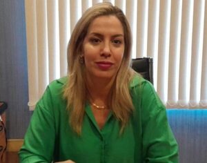 Piden juicio oral a defensora pública por coima