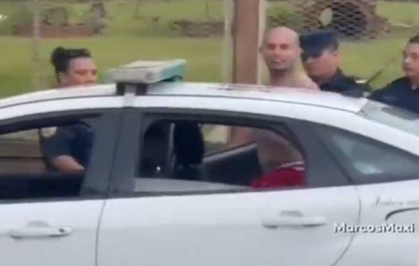 [VIDEO] Detuvieron a "Ke Personajes" después de moquetearse en la calle