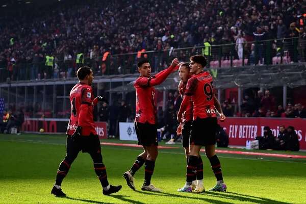 El Milan domina el ‘Derbi de Berlusconi’ - Fútbol Internacional - ABC Color