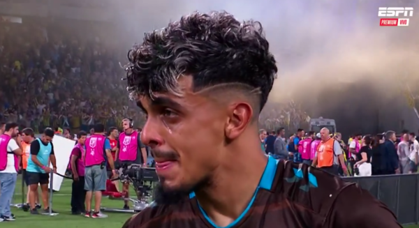 Versus / El desconsuelo de Ronaldo Martínez luego de perder la final contra Rosario Central