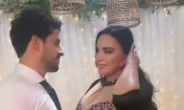 ¡Zuni Castiñeira, re mimosa con su amorcito!