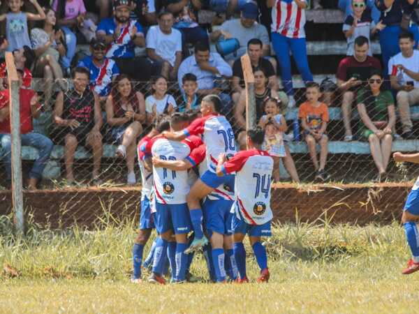 Primero de Marzo y Mcal. Estigarribia se anotan en la final del campeonato - Oasis FM 94.3