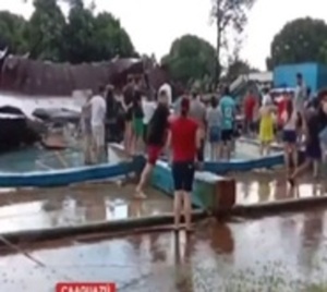 Niño muere tras desplome de tinglado - Paraguay.com