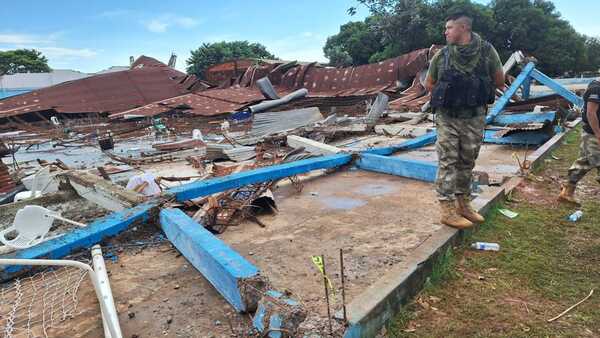Desgracia en Caaguazú: Tinglado derrumbado era precario y tenía 40 años