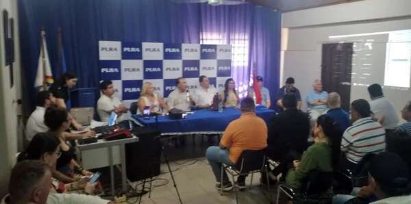 Disciplina no es autoritarismo, señala Hugo Fleitas sobre pedido de expulsión de liberocartistas  - Política - ABC Color