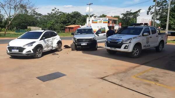 Con una camioneta estatal, jefa de gabinete de la ANNP protagonizó accidente - Policiales - ABC Color
