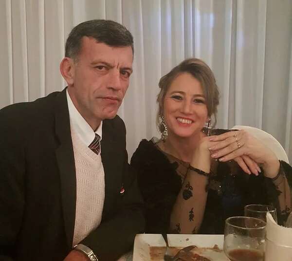 Esposas de diputados satélites con “sueldazos” en la Cámara Baja - Política - ABC Color
